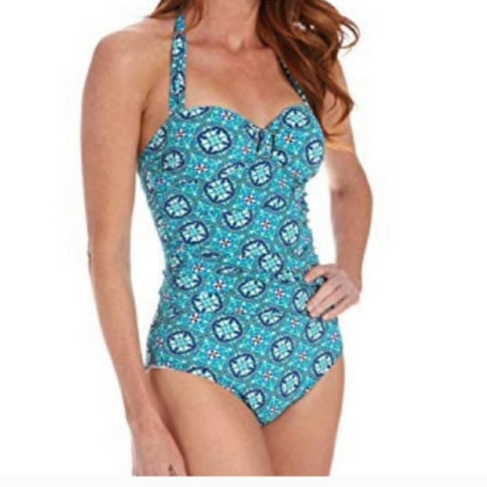 SPANX Love Your ASSETS By Sara Blakey One Piece Swimsuit -size m.